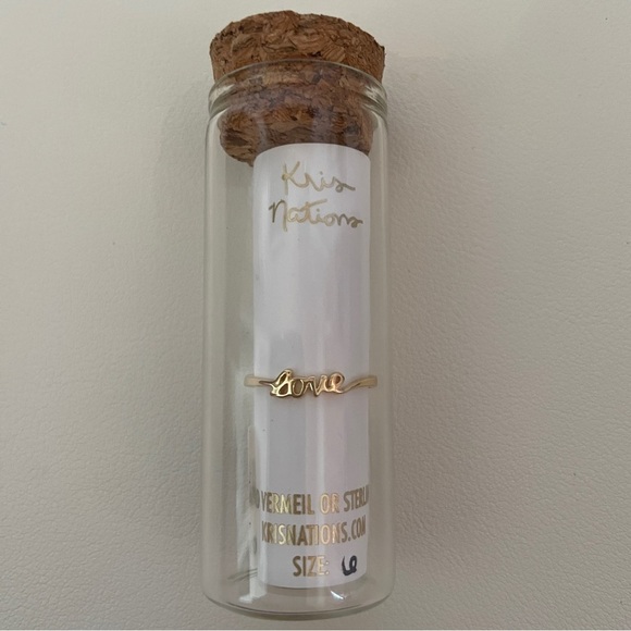 NWT Kris Nations “love” script 18k Gold Ring New Gift Jewelry Women’s size 6 - Picture 3 of 13